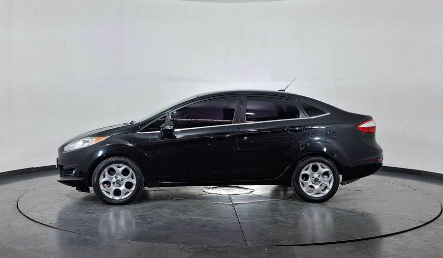 Ford Fiesta Kinetic Design 1.6 TITANIUM Sedan 2014