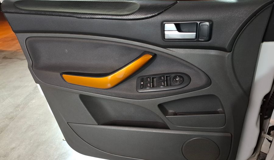 Ford Kuga 2.5T TITANIUM AT 4X4 Suv 2011