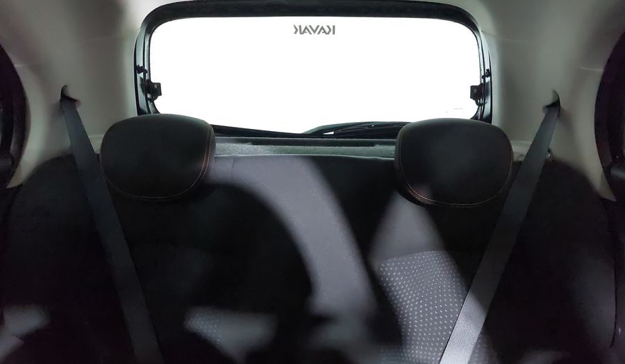 Nissan March RIO 2016 Hatchback