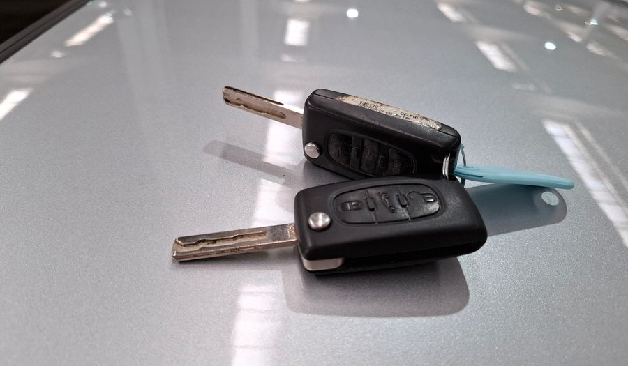 Peugeot 408 2.0 16V ALLURE+ Sedan 2013