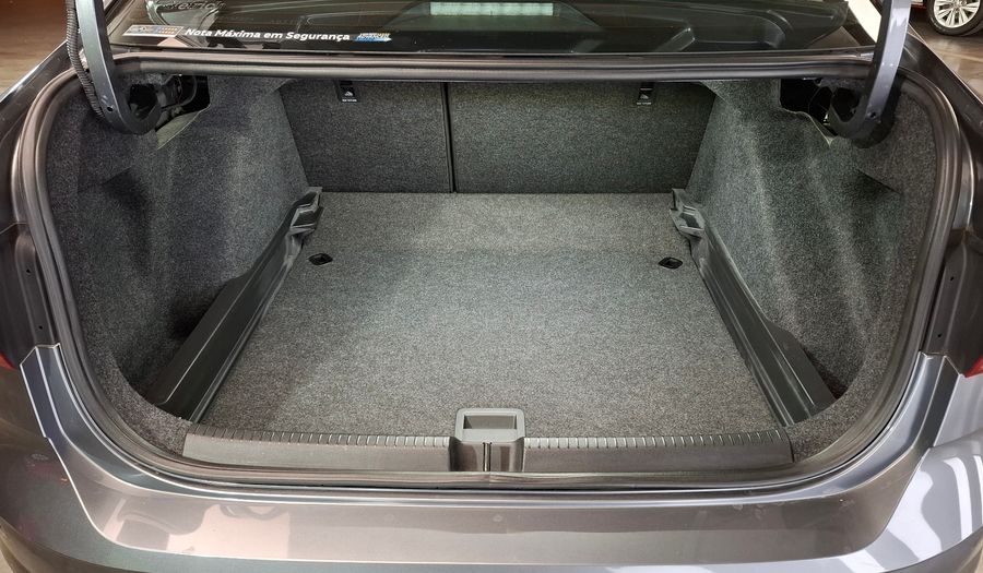Volkswagen Virtus 1.6 MSI HIGHLINE Sedan 2018