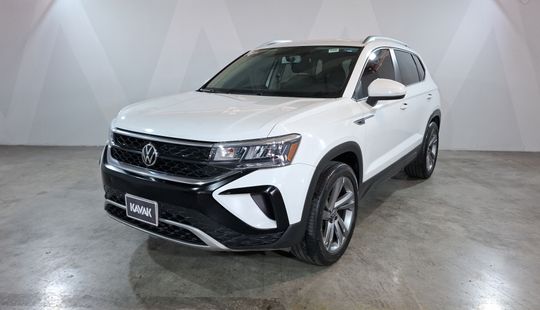 Volkswagen • Taos