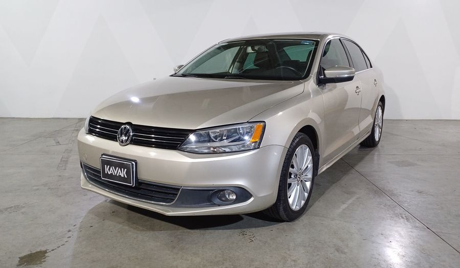 Volkswagen Jetta 2.5 SPORT PAQ WELTRADIO TECHO TIPTRONIC Sedan 2014