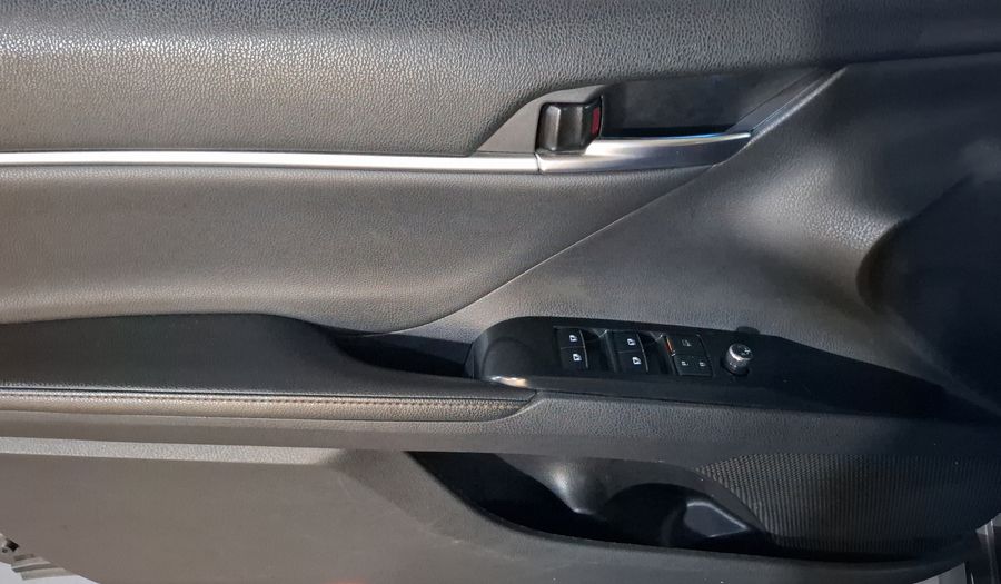 Toyota Camry 2.5 XLE NAVI HV AUTO Sedan 2020