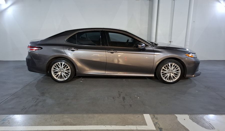 Toyota Camry 2.5 XLE NAVI HV AUTO Sedan 2020