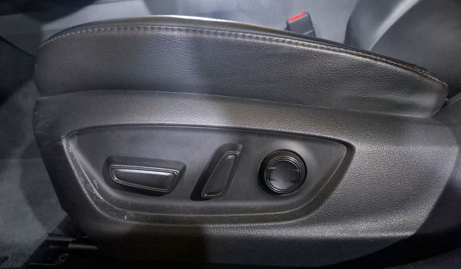 Toyota Camry 2.5 XLE NAVI HV AUTO Sedan 2020