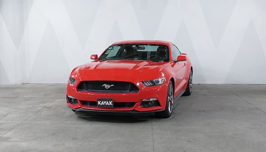Ford • Mustang