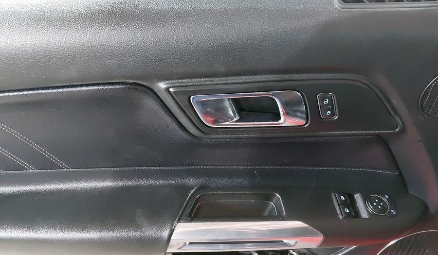 Ford Mustang 5.0 GT PREMIUM FASTBACK V8 TA Coupe 2015