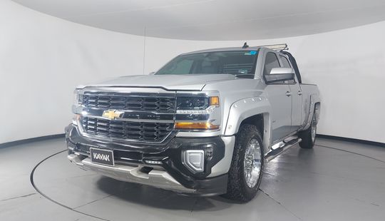 Chevrolet • Silverado 2500