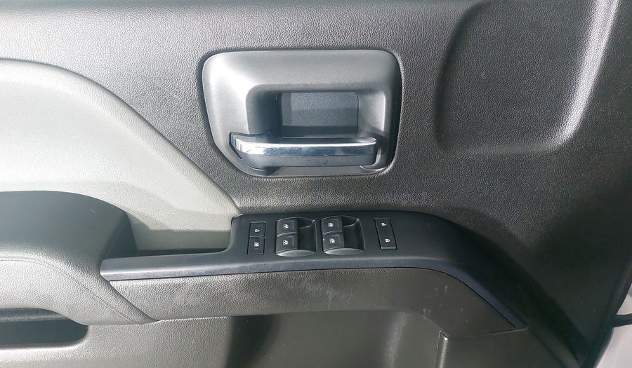 Chevrolet Silverado 2500 5.3 LS CAB EXT A AUTO Pickup 2018