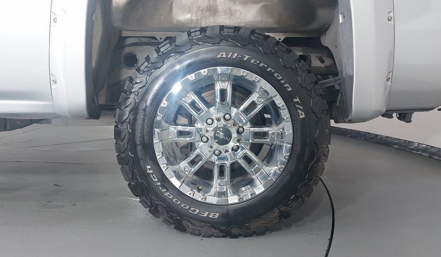Chevrolet Silverado 2500 5.3 LS CAB EXT A AUTO Pickup 2018