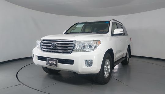 Toyota • Land Cruiser