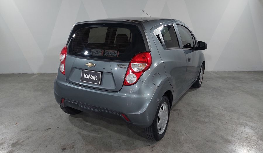 Chevrolet Spark 1.4 LT B MT Hatchback 2017
