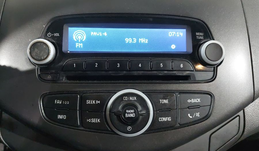 Chevrolet Spark 1.4 LT B MT Hatchback 2017