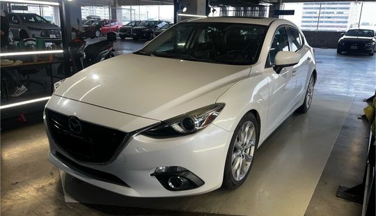 Mazda • Mazda 3