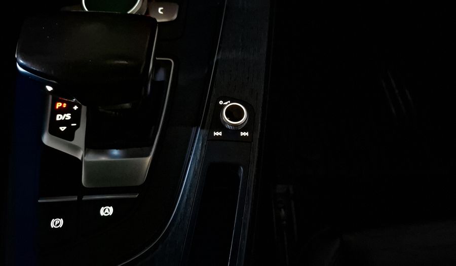 Audi A4 2.0 TFSI ELITE S-TRONIC QUATTRO Sedan 2017