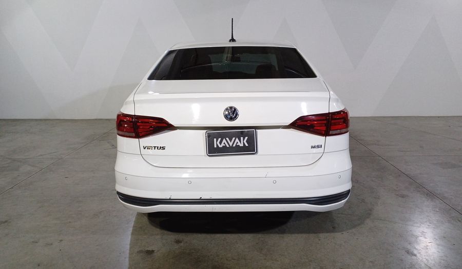Volkswagen Virtus 1.6 COMFORTLINE AUTO Sedan 2022