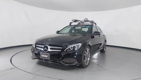 Mercedes Benz • Clase C