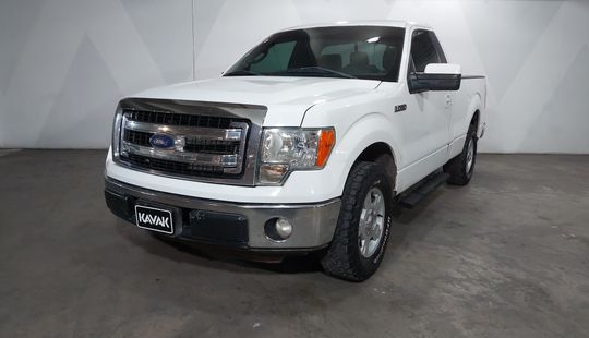Ford • Lobo