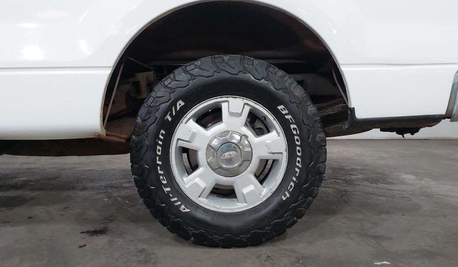Ford Lobo 5.0 LOBO XLT REGULAR CAB 4X2 TA Pickup 2013