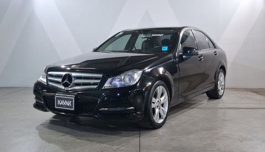 Mercedes Benz • Clase C
