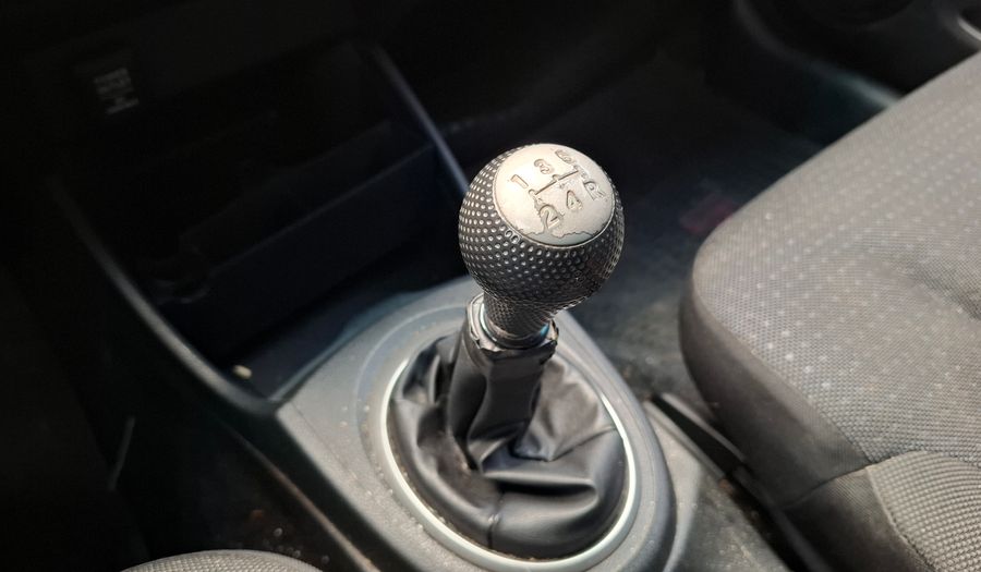 Honda Fit 1.4 LX MT Hatchback 2011