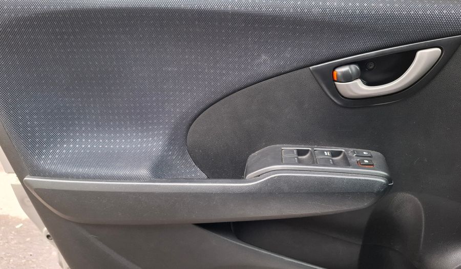 Honda Fit 1.4 LX MT Hatchback 2011