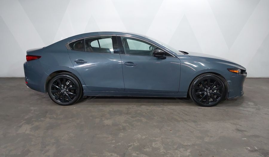 Mazda 3 2.5 SIGNATURE 4WD AUTO Sedan 2024
