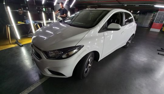 Chevrolet • Onix