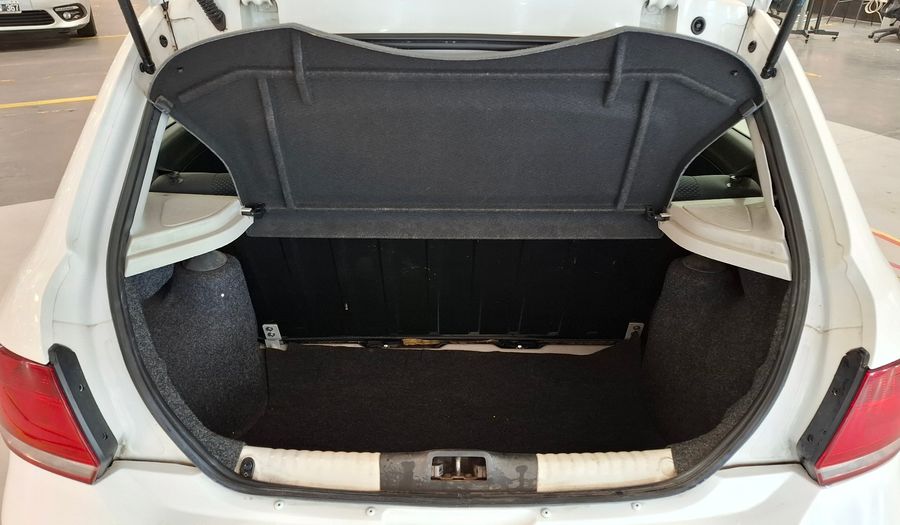 Volkswagen Gol Trend 1.6 PACK I Hatchback 2014