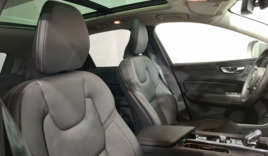 Volvo Xc60 2.0 B6 MHEV ULTIMATE AUTO AWD Suv 2023
