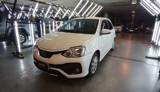 Toyota • Etios