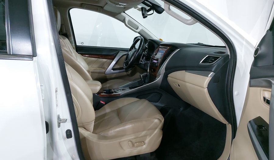 Mitsubishi Montero 3.0 ADVANCE AUTO Suv 2018
