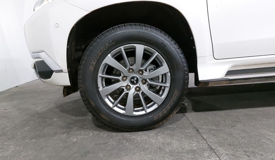 Mitsubishi Montero 3.0 ADVANCE AUTO Suv 2018