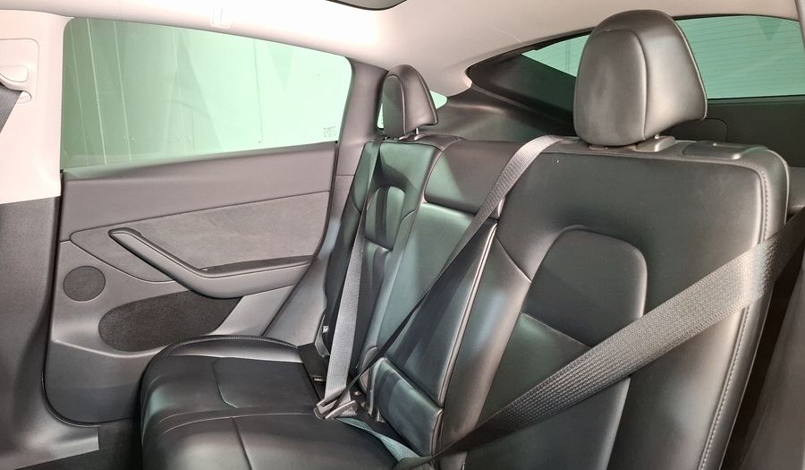 Tesla Model Y BEV RWD AUTO Suv 2025