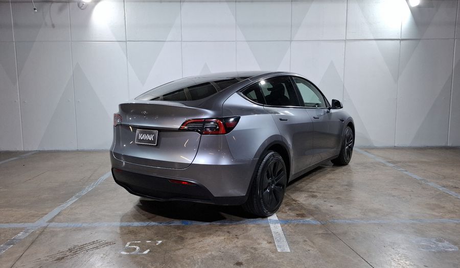 Tesla Model Y BEV RWD AUTO Suv 2025