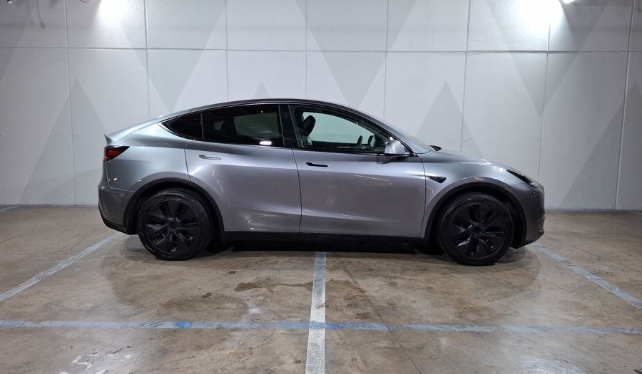 Tesla Model Y BEV RWD AUTO Suv 2025