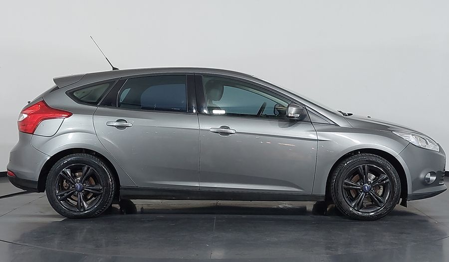 Ford Focus SE Hatchback 2015