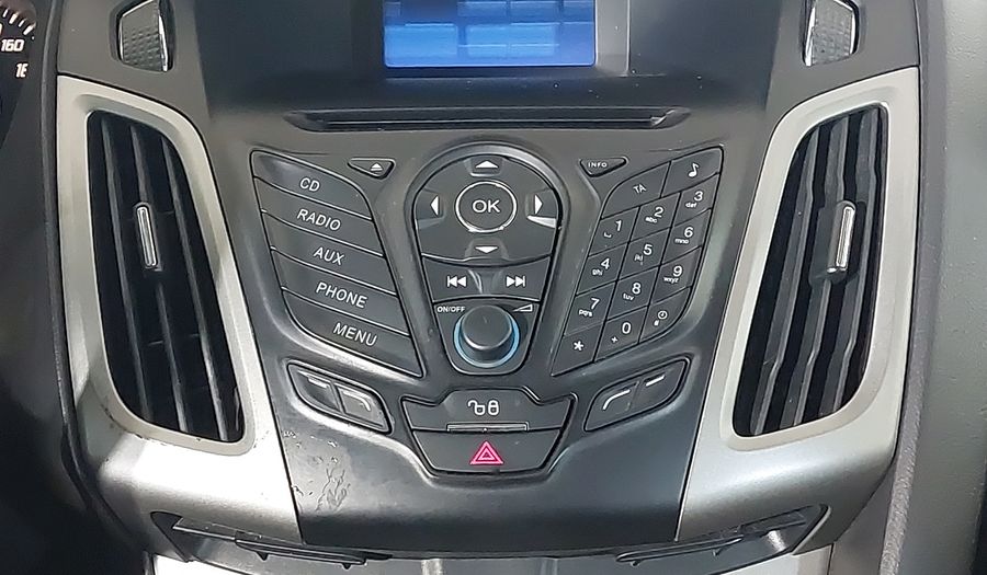 Ford Focus SE Hatchback 2015