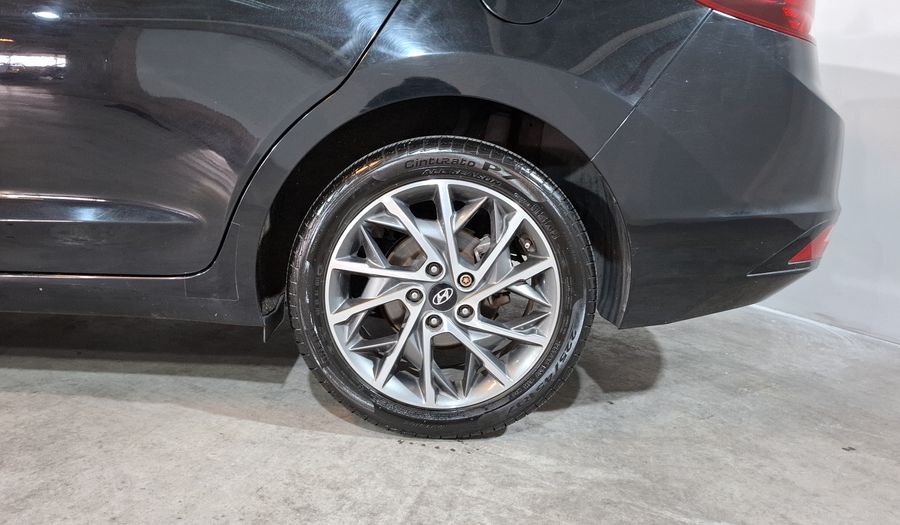 Hyundai Elantra 2.0 LIMITED TECH NAVI AUTO Sedan 2019