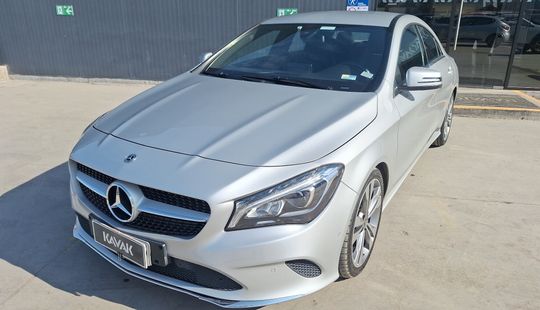 Mercedes Benz • Clase CLA