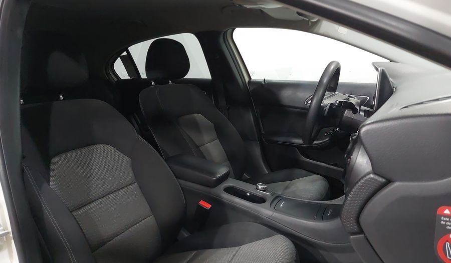Mercedes Benz Clase A 1.6 180 CGI 7G-DCT Hatchback 2015