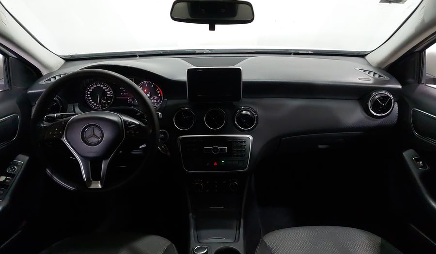 Mercedes Benz Clase A 1.6 180 CGI 7G-DCT Hatchback 2015