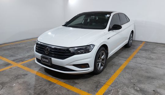 Volkswagen • Jetta