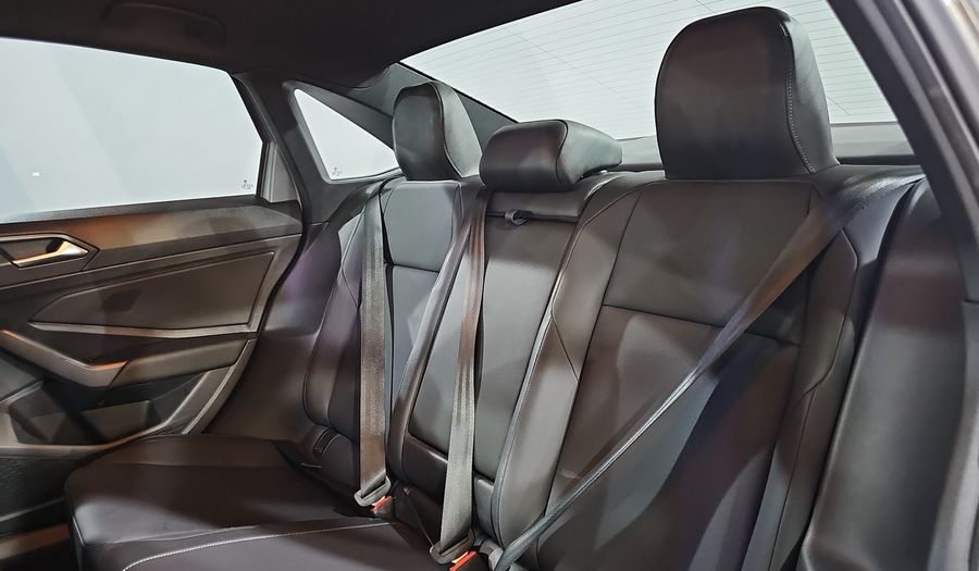 Volkswagen Jetta 1.4 R-LINE AUTO Sedan 2021