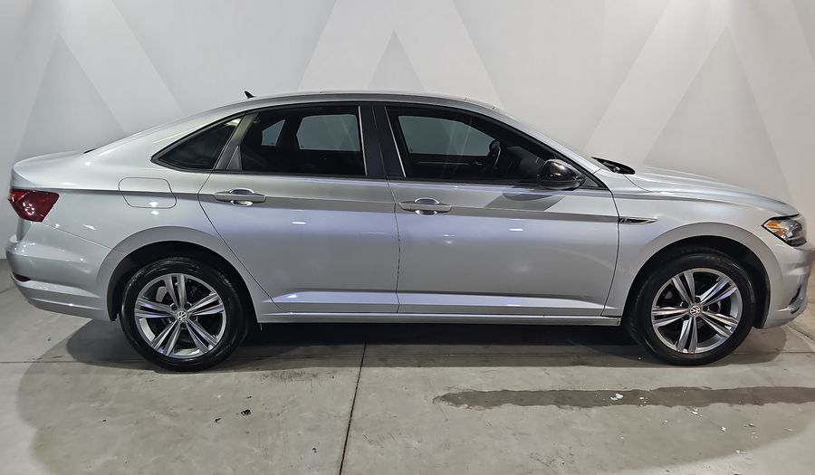 Volkswagen Jetta 1.4 R-LINE AUTO Sedan 2021