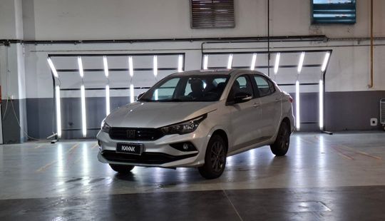 Fiat • Cronos