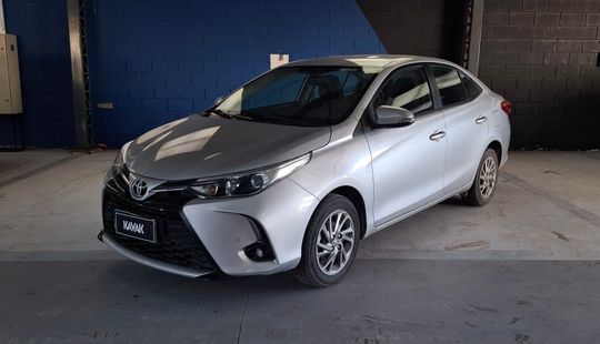 Toyota • Yaris