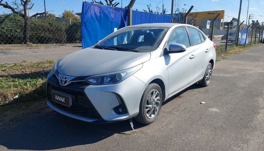 Toyota • Yaris