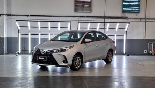 Toyota • Yaris